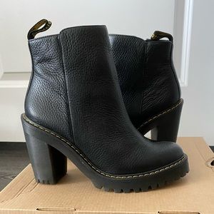 NEW Dr. Martens Magdalena Ankle Boots